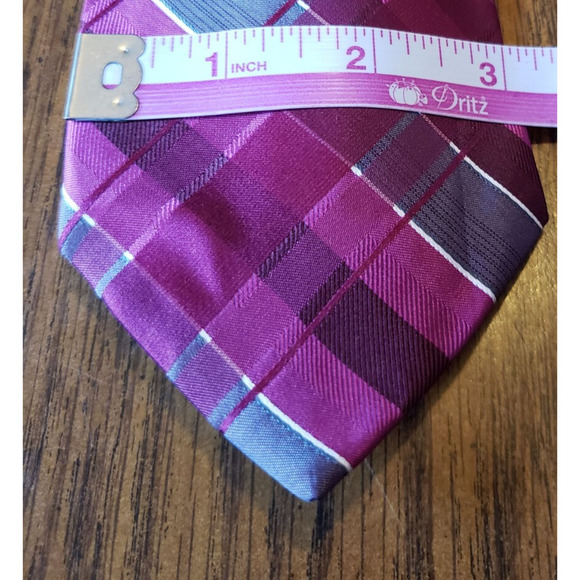 Arrow Red and Blue Square Geometric Pattern Silk Men's Necktie Tie - Picture 7 of 8